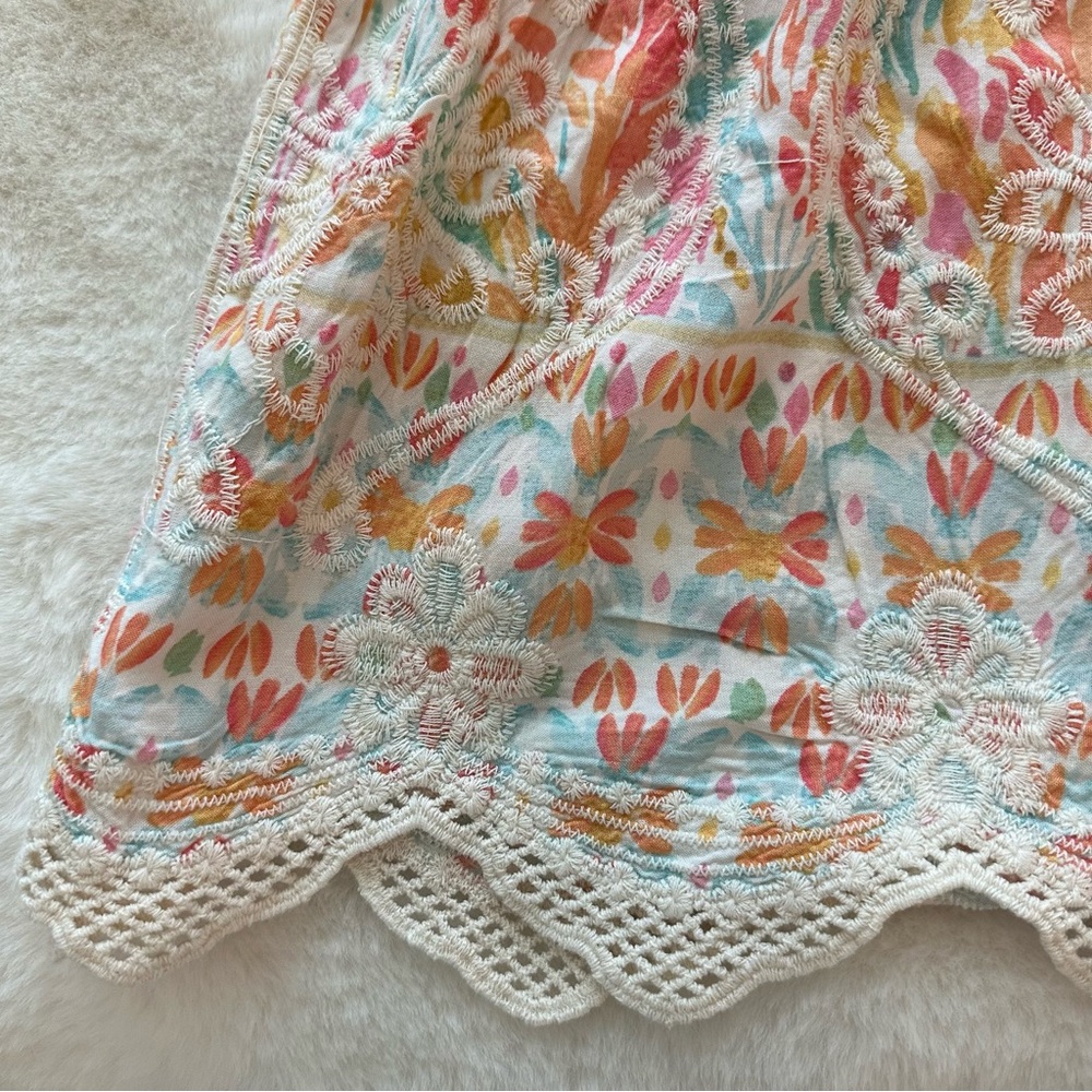 Democracy | NWOT - Woven Print Top w/ Crochet Border - Size XL - Picture 7 of 15